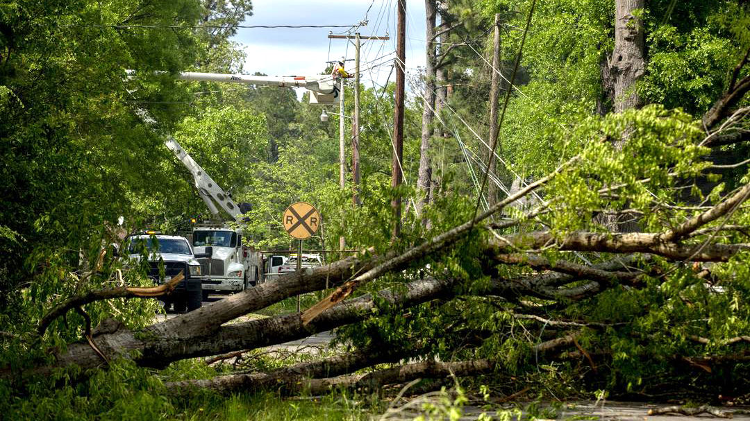 entergy-arkansas-works-to-restore-final-outages-friday-saturday